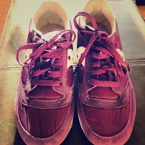 SAUCONY SHOES SIZE 7-7 1/2